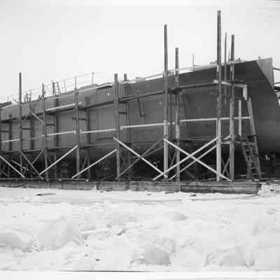 YW tanker under construction 1945