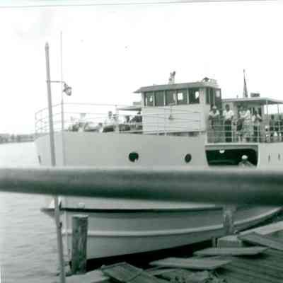 Griffin docking at Washington Island 1955