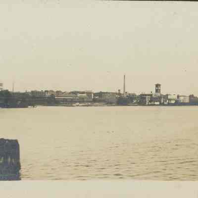 West Side Green Bay shoreline