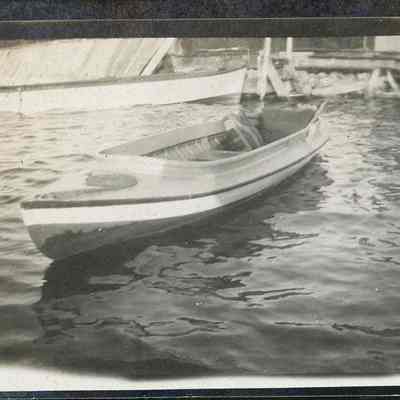 Fedy Hotz's duck boat at Fish Creek 1924