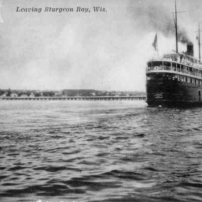 Carolina of Duluth leaving Sturgeon Bay