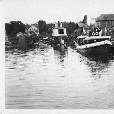 Tugs Search and Jeka with workmen present