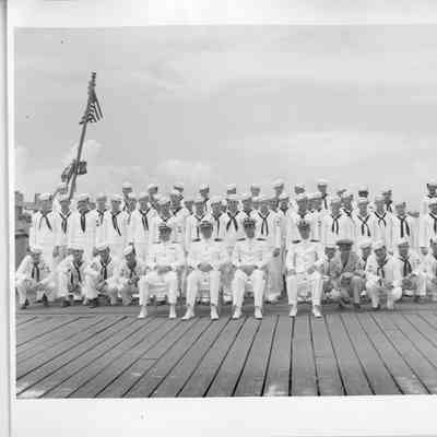Crew and officers of PC-1171 1943