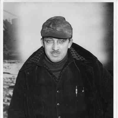 Jim Maples pipe fitting foreman at Leathem D. Smith Shipbuilding co.