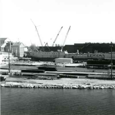 Construction of Sam Laud at Bay Shipbuilding 1974