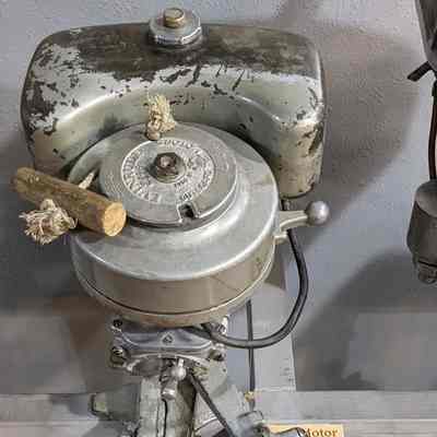 8 HP Evinrude Outboard Motor
