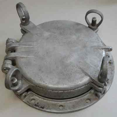 Silver Metal Porthole with Cover