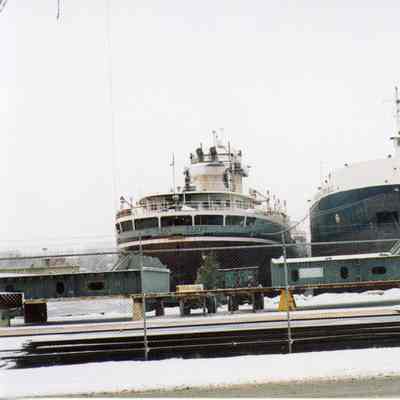 Wilfred Sykes and American Republic at Bay Shipbuilding 2006