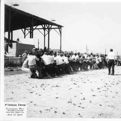 Tug of war at SBSB&DD Co. 1st annual picnic August 22, 1943