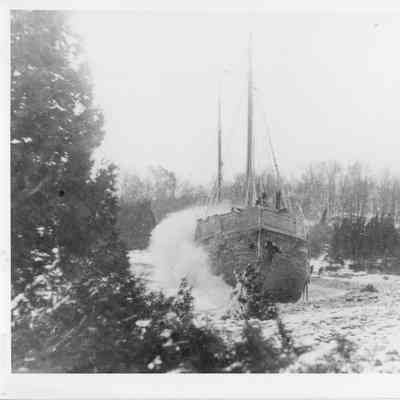 Schooner Halsted beached