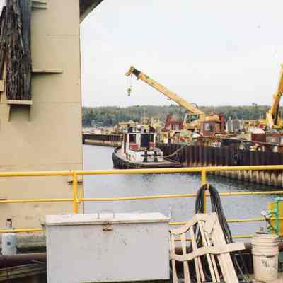 Drydock at Bay Shipbuilding 2007