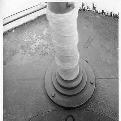 Sherwood Point Lighthouse lens detail 2002