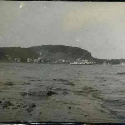 Vessel underway in Fish Creek Harbor