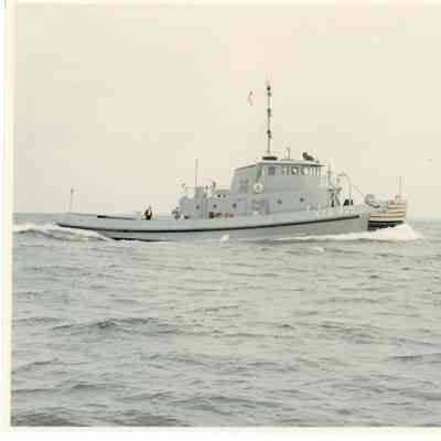 PBI YTB 803 underway