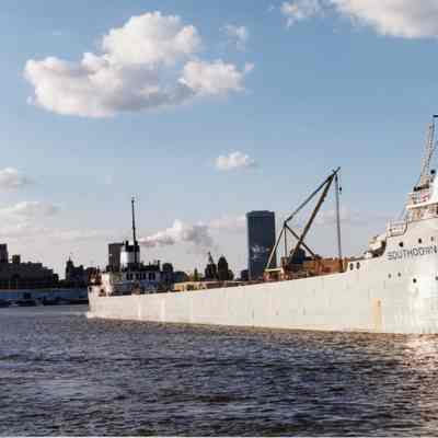 Freighter Southdown Challenger