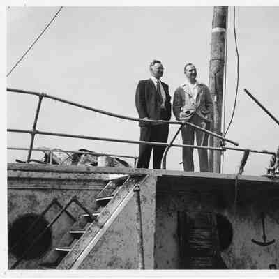 Two men on the Humphrey 1944