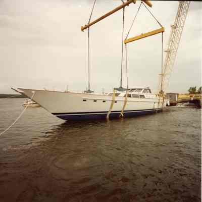 Ondine being lowered into water at Bay Shipbuilding Co.