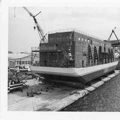 PBI ship New England Aquarium Discovery
