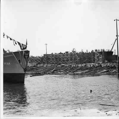 Launch of PF-64 USS Knoxville