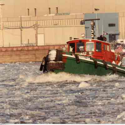 Tug Washington on icy river