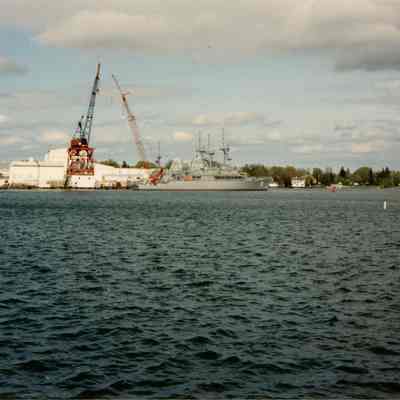 USS Pioneer being completed at PBI 1992