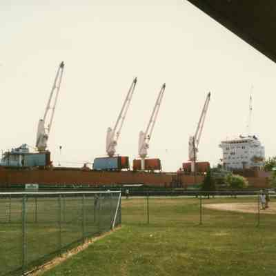 Federal St. Lawrent in graving dock at Bay Shipbuilding 1994