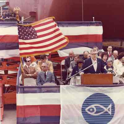 Ellsworth giving speech at launching of Discovery