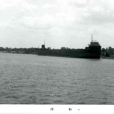 Pontiac at Sturgeon Bay 1975