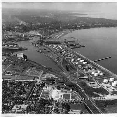 Milwaukee harbor