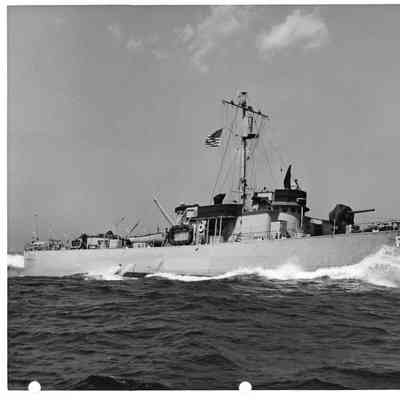 PC-821 underway