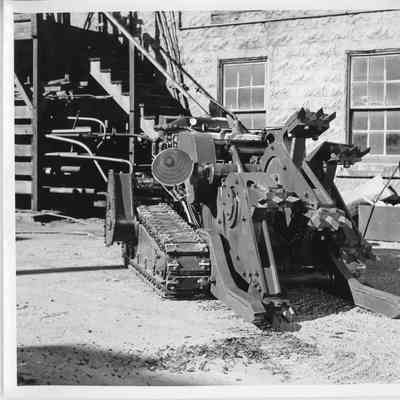 Digging equipment from L.D. Smith