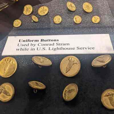 US Lighthouse Service Button