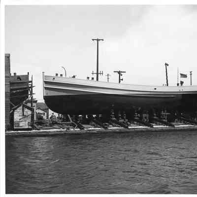 ST-884 pre-launch at Sturgeon Bay Shipbuilding and Drydock Company