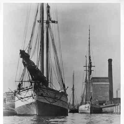 Schooner Maple Leaf in river