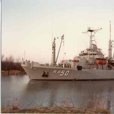 ARS-50 USS Safeguard underway