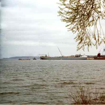 Maumee, Kaye E. Barker, and Edward Ryerson at Bay Shipbuilding 2005