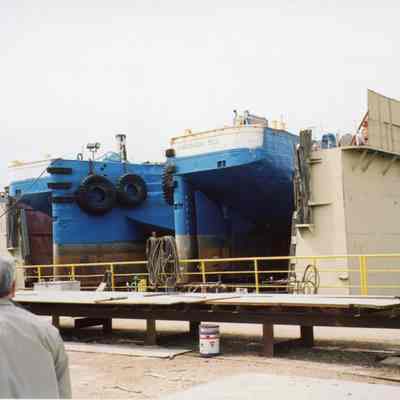 Hannah 5101 in drydock at Bay Shipbuilding 2007