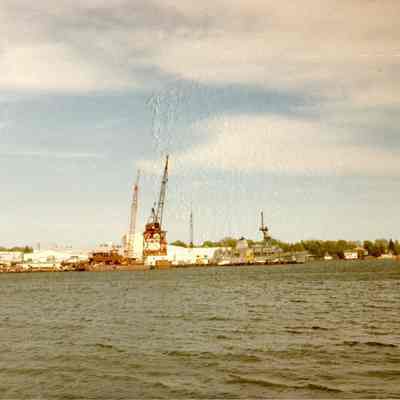 MCM-6 USS Devastator at PBI 1989