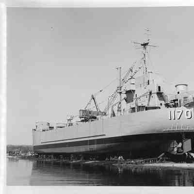 LST-1170 pre-launch May 22, 1954