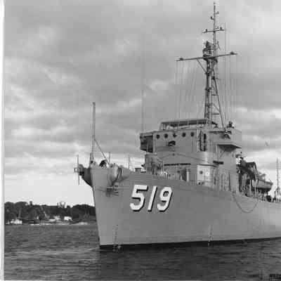 MSO-519 underway in the Bay of Sturgeon Bay