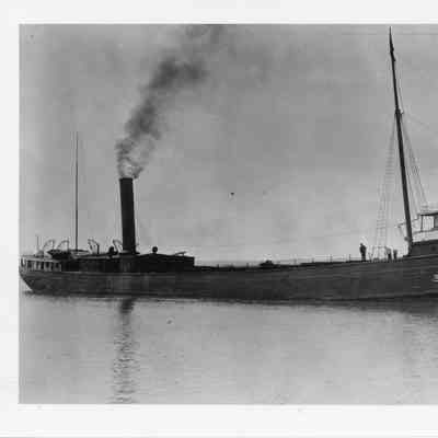 City of Naples from the Gilchrist Transportation Underway