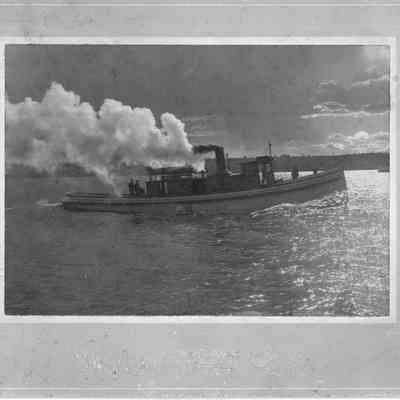 Tugboat Nelson underway