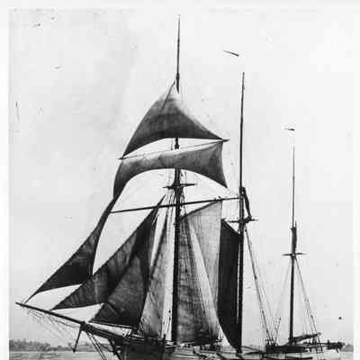 Schooner Oliver Mitchell underway
