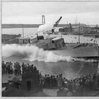 PC-496 launching at Leathem D. Smith Shipbuilding co. 1944