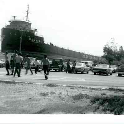 Pontiac at Sturgeon Bay 1975