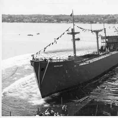 AK-207 USS Richland post-launching at Leathem D. Smith Shipbuilding Co.