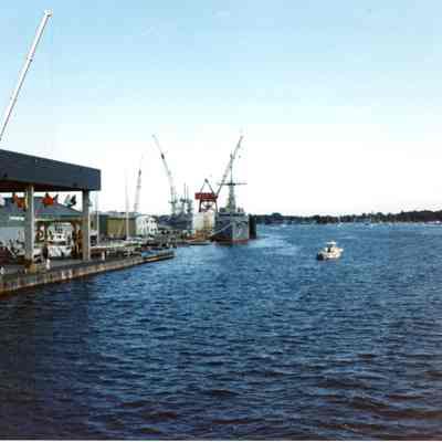 USS Pioneer being completed at PBI 1992