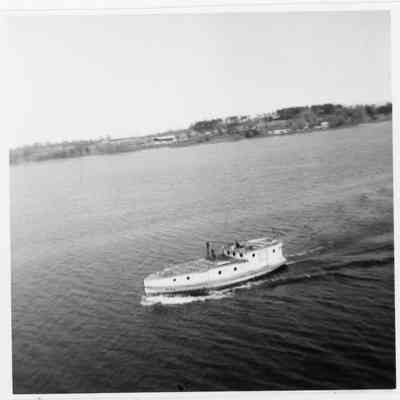 Aloha underway in Bay of Sturgeon Bay May, 1961
