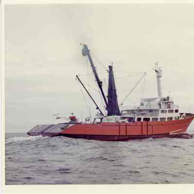 PBI Tuna Seiner Margaret L underway with helicopter on deck