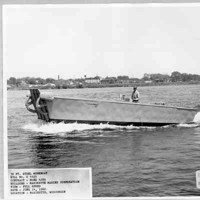 30' steel workboat underway in Marinette, Wisconsin, on June 14, 1960